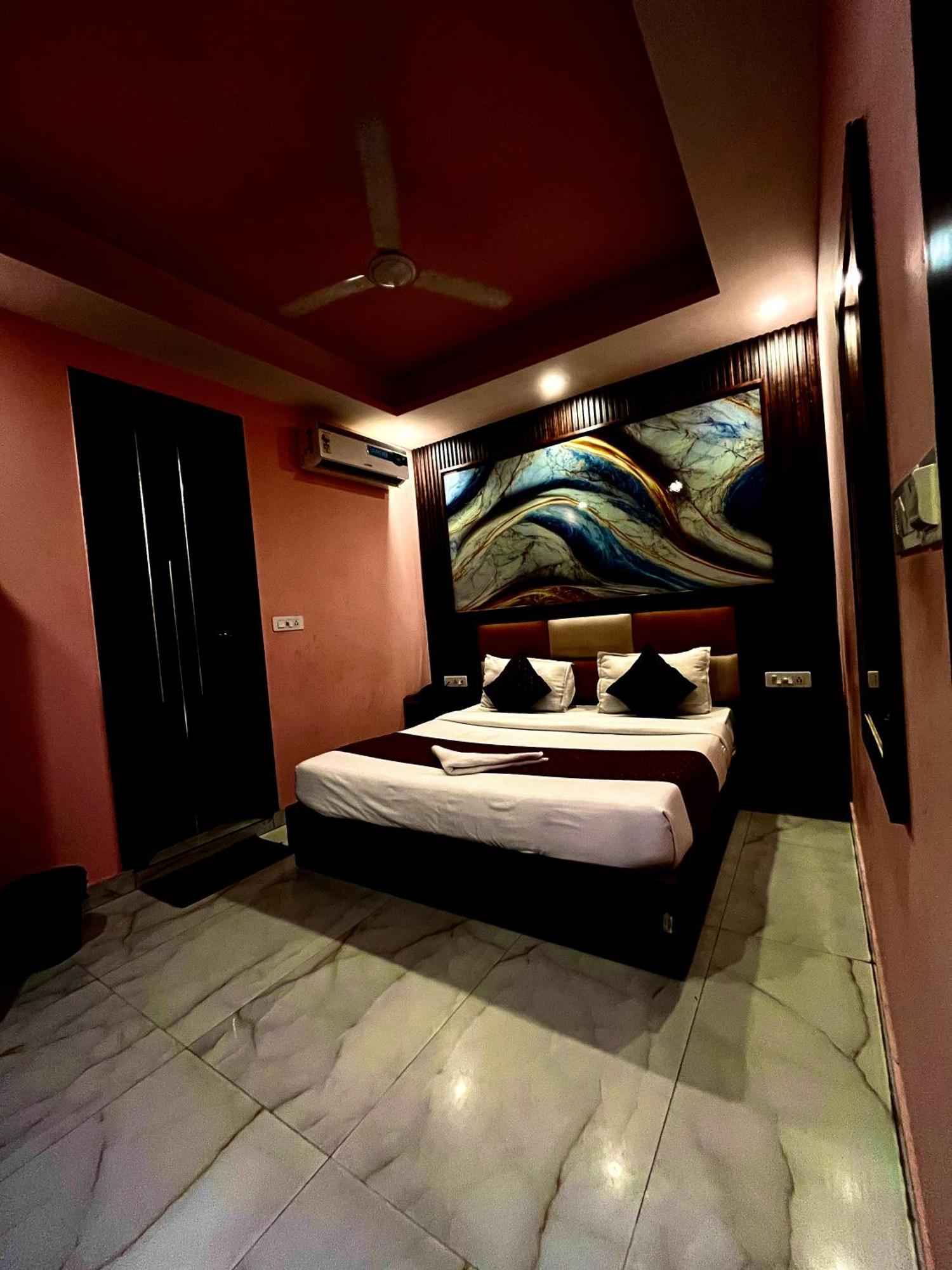 Jupiter Plaza- A Brand Of The Reality Hotel New Delhi Eksteriør billede