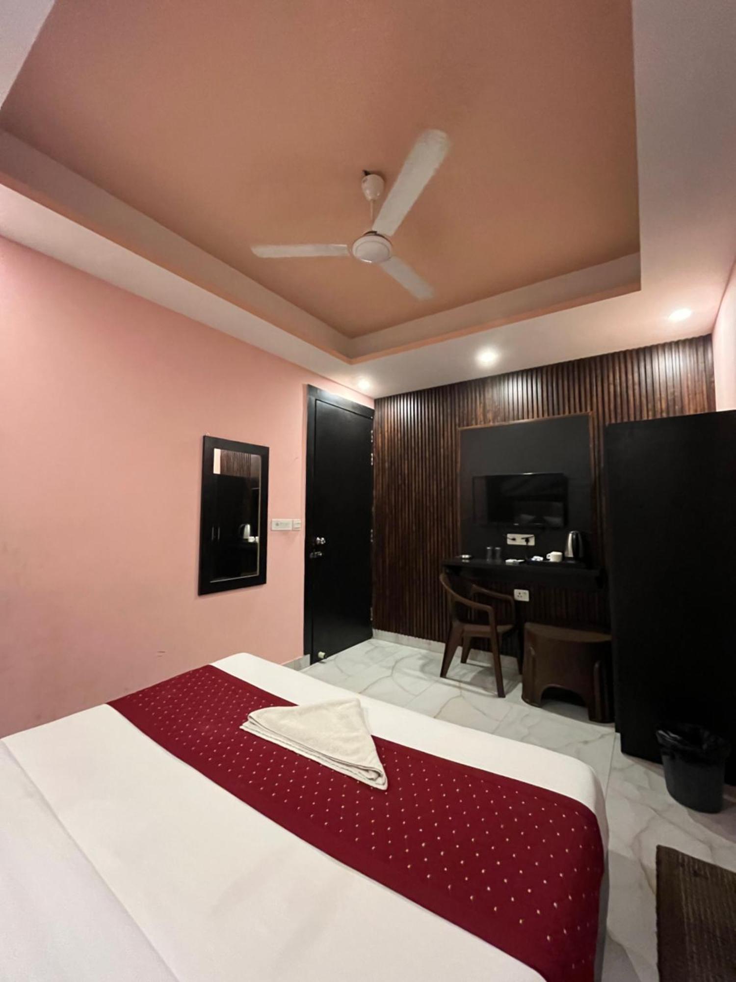 Jupiter Plaza- A Brand Of The Reality Hotel New Delhi Eksteriør billede